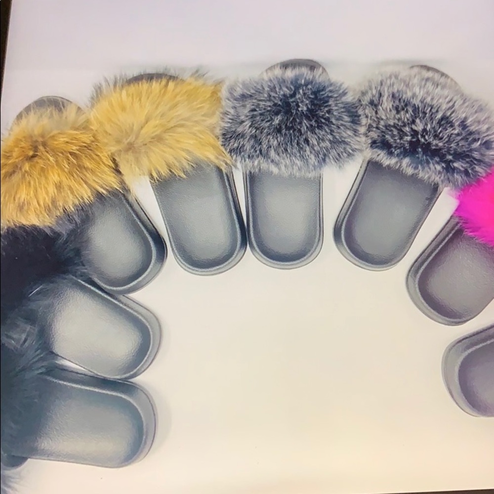 Last Pair5 Star Fuzzy Slides - image 3